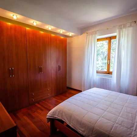 Villa Poloturisticoumbria Con Piscina *